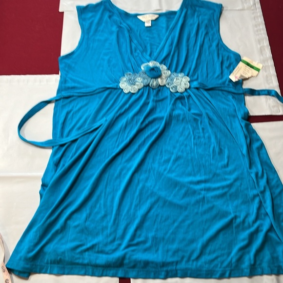 MATERNITY shirts LOT NEW blue gray high waist stretch V-neck flower tie back MED - Picture 12 of 13
